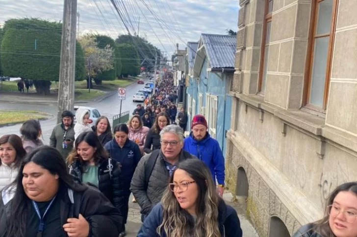 Tras el terremoto en el sur de Chile: pidieron evacuar un pueblo de Tierra del Fuego por riesgo de tsunami