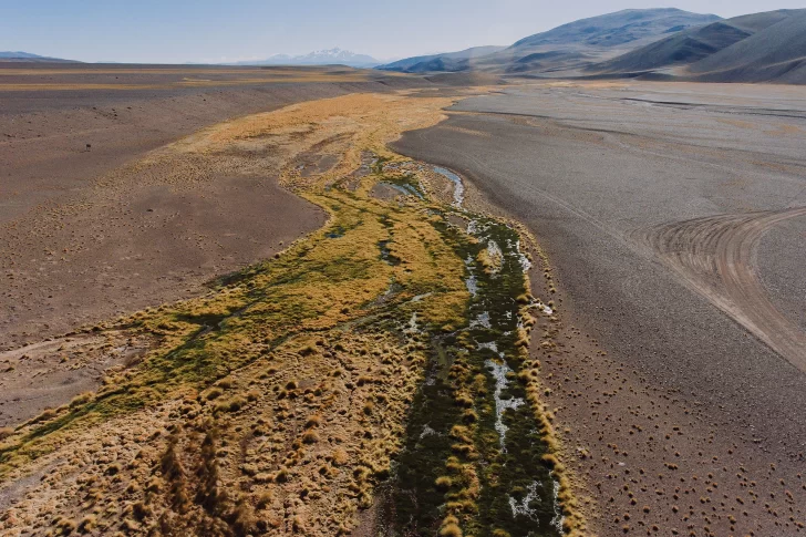 Analizan traer agua de Chile para Vicuña y cuidar así el acuífero local
