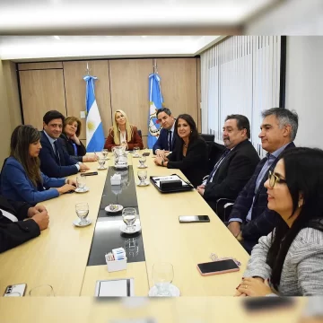 El Foro de Abogados defendió su postura ante diputados y rechazó cambios en la feria judicial El Foro de Abogados defendió su postura ante diputados y rechazó cambios en la feria judicial