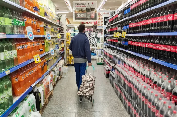 El consumo de bebidas sin alcohol cayó 13% y el sector espera señales de recuperación El consumo de bebidas sin alcohol cayó 13% y el sector espera señales de recuperación