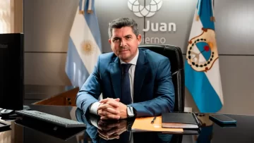 Orrego también denunció a la cantante santiagueña que usaba el CUIT de gobernadores para comprar ropa en el exterior Orrego también denunció a la cantante santiagueña que usaba el CUIT de gobernadores para comprar ropa en el exterior