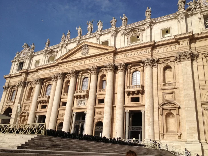 palacio-apostolico-728x546 palacio-apostolico-728x546