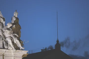 Cónclave: Crece el suspenso por el nuevo Papa