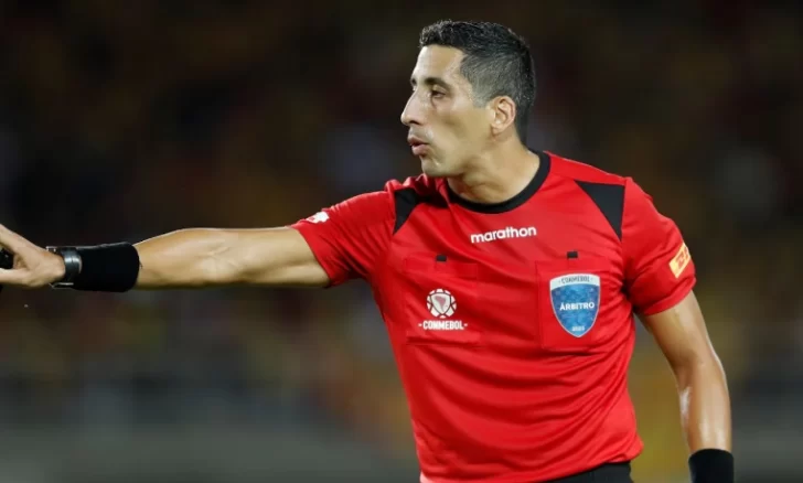Qué pasará con el árbitro Yael Falcón Pérez tras su polémica actuación en River-Platense Qué pasará con el árbitro Yael Falcón Pérez tras su polémica actuación en River-Platense