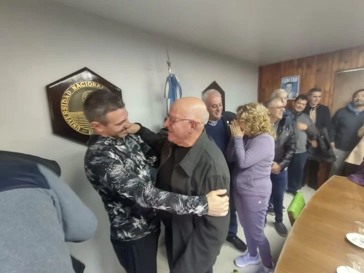 Berenguer: “Vamos a adecuar estructuras y pelear por financiamiento ante un Gobierno que desacredita la universidad” Berenguer: “Vamos a adecuar estructuras y pelear por financiamiento ante un Gobierno que desacredita la universidad”