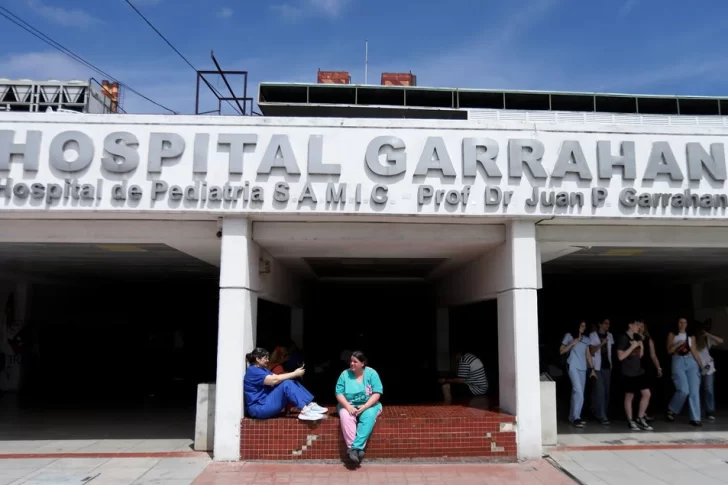 Garrahan: definen el aumento salarial, pero sigue la tensión