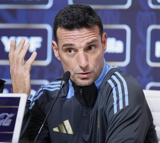 Scaloni justifica sus decisiones