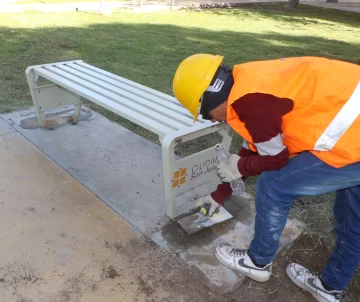 DCC120625-002F09-728x612