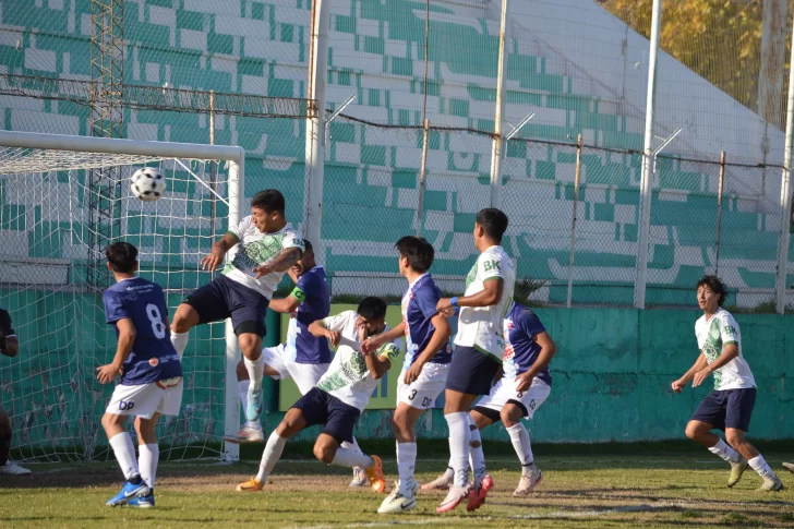 Los cuatro locales no perdonaron