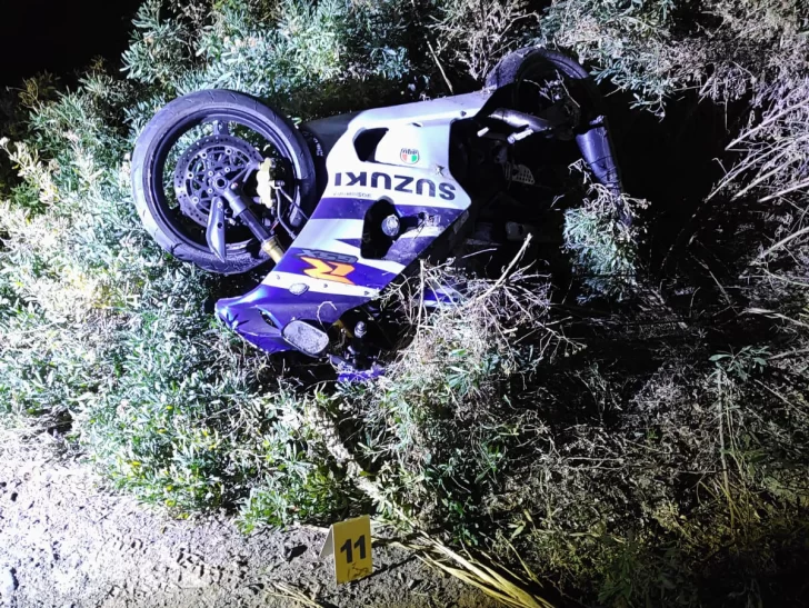 Creen que el motociclista que se mató en Caucete iba a muy elevada velocidad Creen que el motociclista que se mató en Caucete iba a muy elevada velocidad