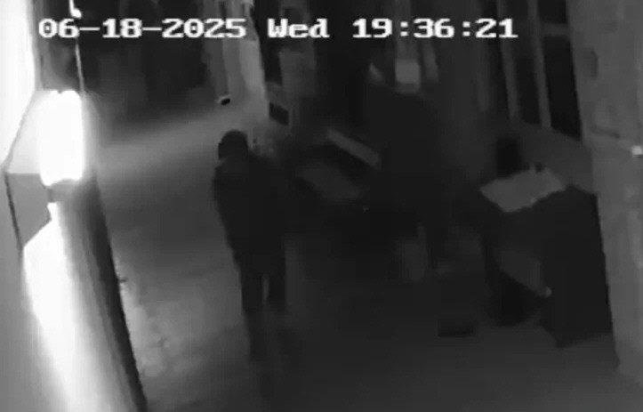 Aprovechó que el cura daba misa para robar en edificio parroquial