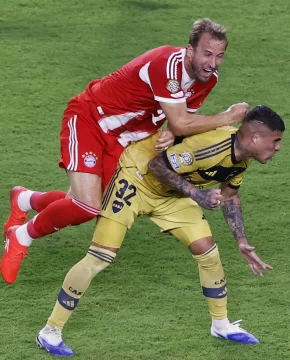 Costa está desgarrado