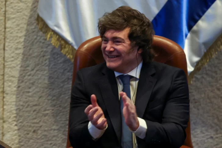 Javier Milei firmará esta noche los decretos para reestructurar las fuerzas federales de seguridad