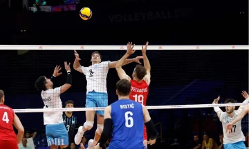 Argentina venció al local