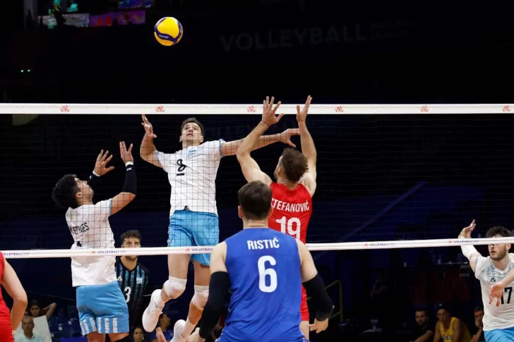 Argentina venció al local