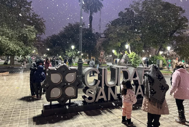 Las selfies en familia con la nieve abrieron la semana de más frío Las selfies en familia con la nieve abrieron la semana de más frío