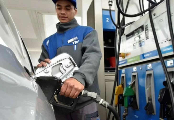 Se vienen nuevas subas en los combustibles
