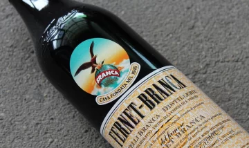 Recibió 3 años de cárcel por robar dinero y bebidas alcohólicas de un local: el robo había quedado filmado Recibió 3 años de cárcel por robar dinero y bebidas alcohólicas de un local: el robo había quedado filmado