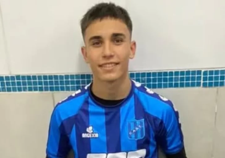 Murió un futbolista de la reserva de San Telmo mientras lo operaban de la rodilla Murió un futbolista de la reserva de San Telmo mientras lo operaban de la rodilla