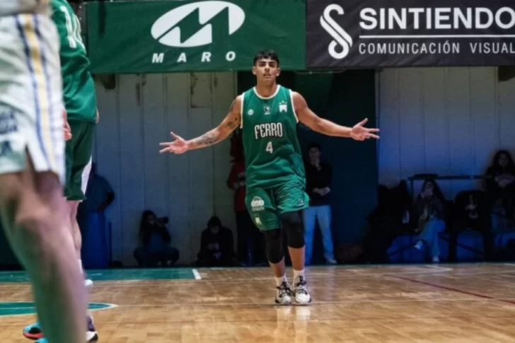 ¿El mejor tiro de la historia?: el video del triple de aro a aro en la Liga Nacional de Básquet sobre la hora