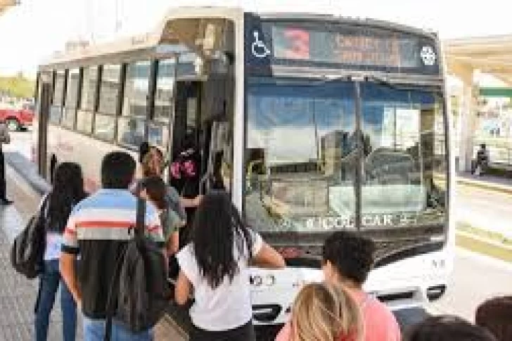 El pasaje de colectivo subirá a $810