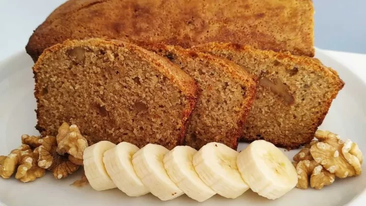 Cómo preparar budín de banana y avena: receta rápida, fácil y saludable