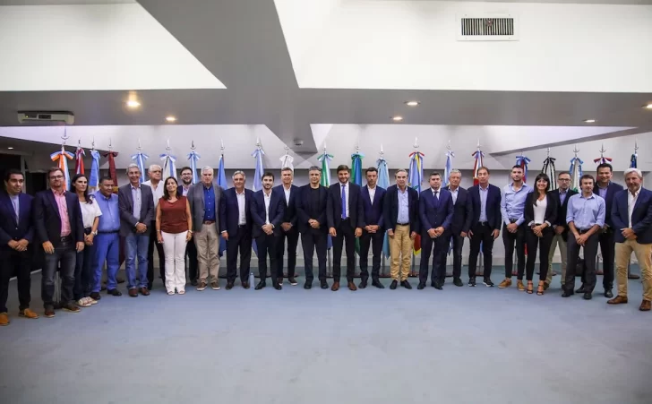 Gobernadores esperan para este lunes una respuesta de Casa Rosada a sus reclamos financieros Gobernadores esperan para este lunes una respuesta de Casa Rosada a sus reclamos financieros