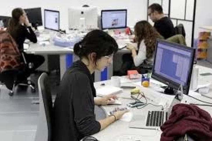 Eliminan el Día del Empleado Público