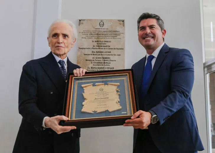 Orrego distinguió al tenor José Carreras como Huésped de Honor Orrego distinguió al tenor José Carreras como Huésped de Honor