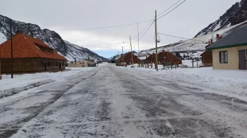 Reabrió el Paso Cristo Redentor y piden precaución por hielo en la calzada
