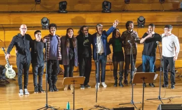 Un homenaje multidimensional