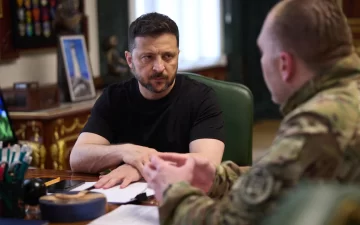 Zelensky celebró la “brillante” operación de Ucrania contra la aviación rusa