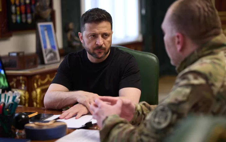 Zelensky celebró la “brillante” operación de Ucrania contra la aviación rusa