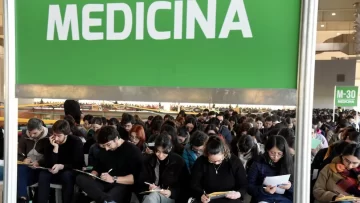 Repetirán el examen de residencias solo a médicos extranjeros bajo sospecha de fraude