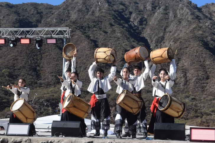 519058925_1166549195500035_4160426160400706593_n-728x485