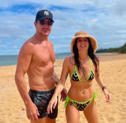 Aseguran que Nico Vázquez y Gimena Accardi se separaron por un tercero en discordia: “Es una persona conocida” Aseguran que Nico Vázquez y Gimena Accardi se separaron por un tercero en discordia: “Es una persona conocida”