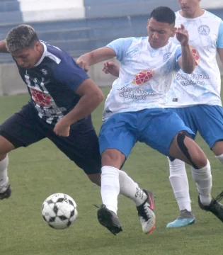 DCC010825-023F01-637x728