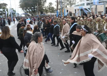 DCC100725-003F03-728x515