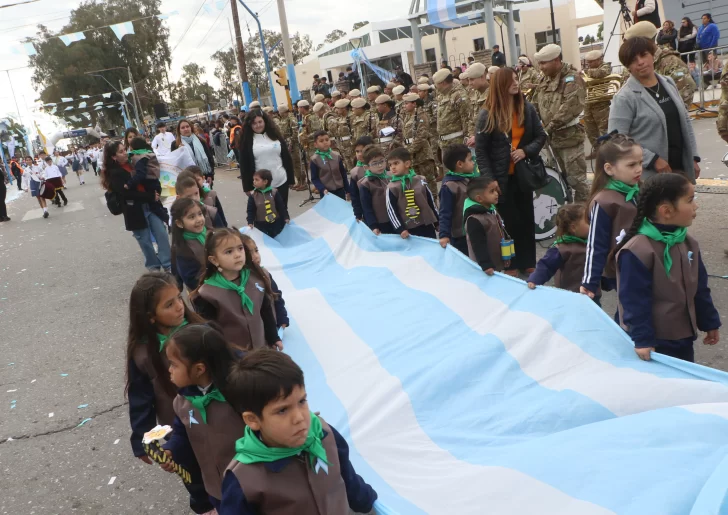 DCC100725-003F04-728x515