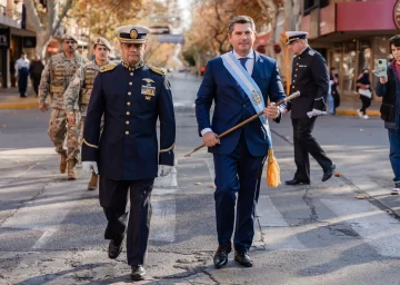 DCC100725-003F05-728x517