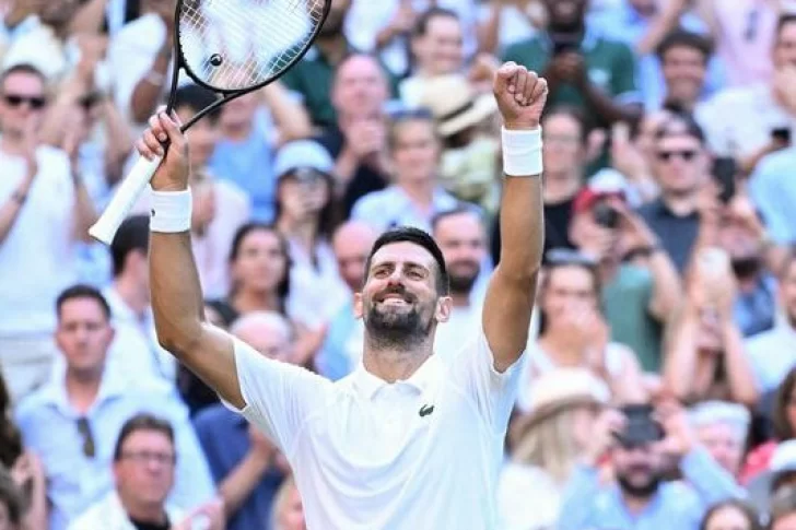 Djokovic ganó y jugará semis con Sinner