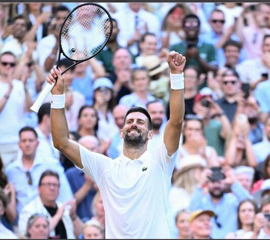 Djokovic ganó y jugará semis con Sinner