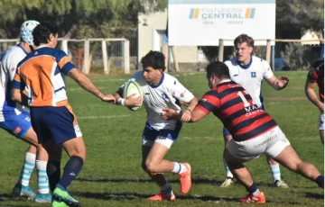Universitario igualó con Liceo en intenso partido