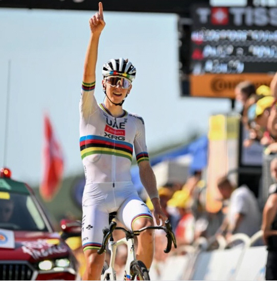 Pogacar retomó su dominio