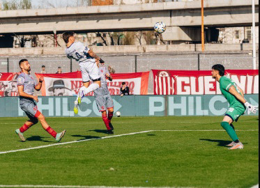 La Lepra goleó a Barracas a domicilio