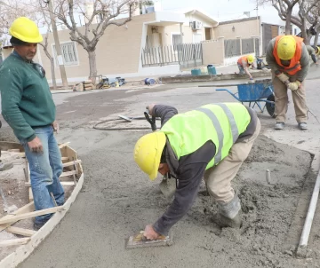 DCC260725-003F02-728x611