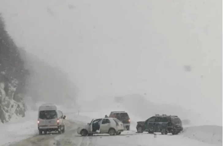Intensas nevadas cubren las provincias patagónicas