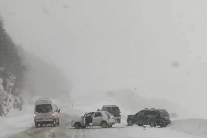 Intensas nevadas cubren las provincias patagónicas
