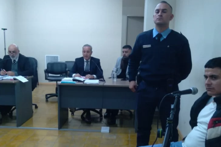 Piden dar a la víctima de un robo una moto comprada con su plata y hay controversia