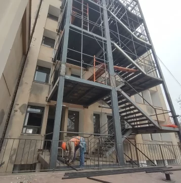 DCC310725-003F08-723x728